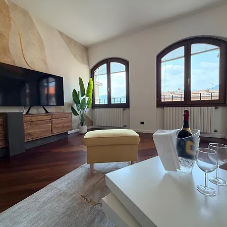 Apartmán Attico Frontelago Pisogne